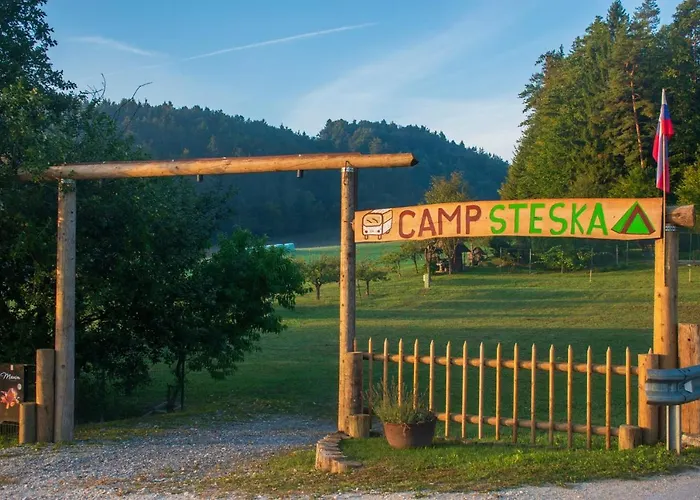 Glamping - Kamp Steska 扎雷克