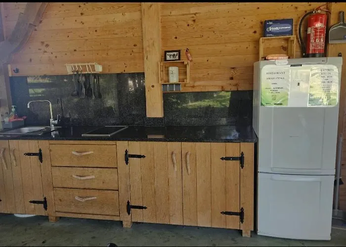 Glamping - Kamp Steska Campeggio